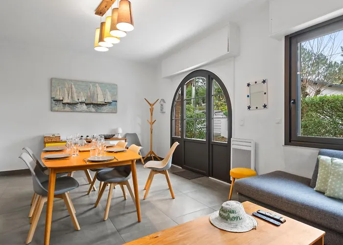 Maison De Charme Avec Jardin Et Terrasse - Pyla *