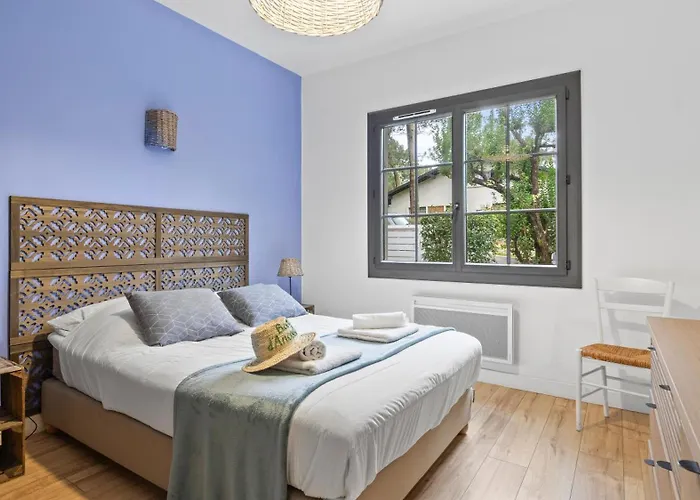 Maison De Charme Avec Jardin Et Terrasse - Pyla *